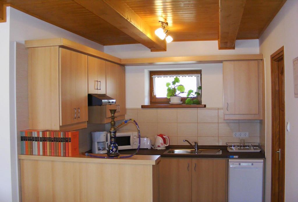 Szerencsecsillag Vendégház Kiskorös Exterior foto
